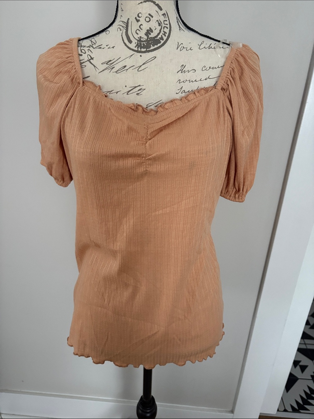 Status by Chenault Large  Square-Neck Puff Sleeve Blouse